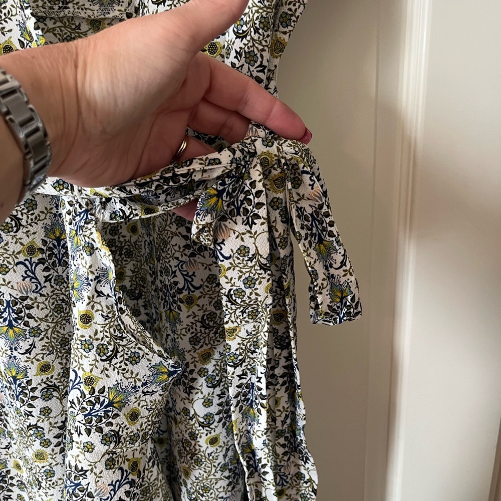 Max Studio London Floral Midi Dress with Wrap Around Front & Tie Women’s 1X - Picture 10 of 15
